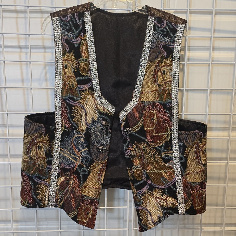 Elegant Horse Jacquard Vest With Faux Tooled Leather Back Bling Buttons And Trim